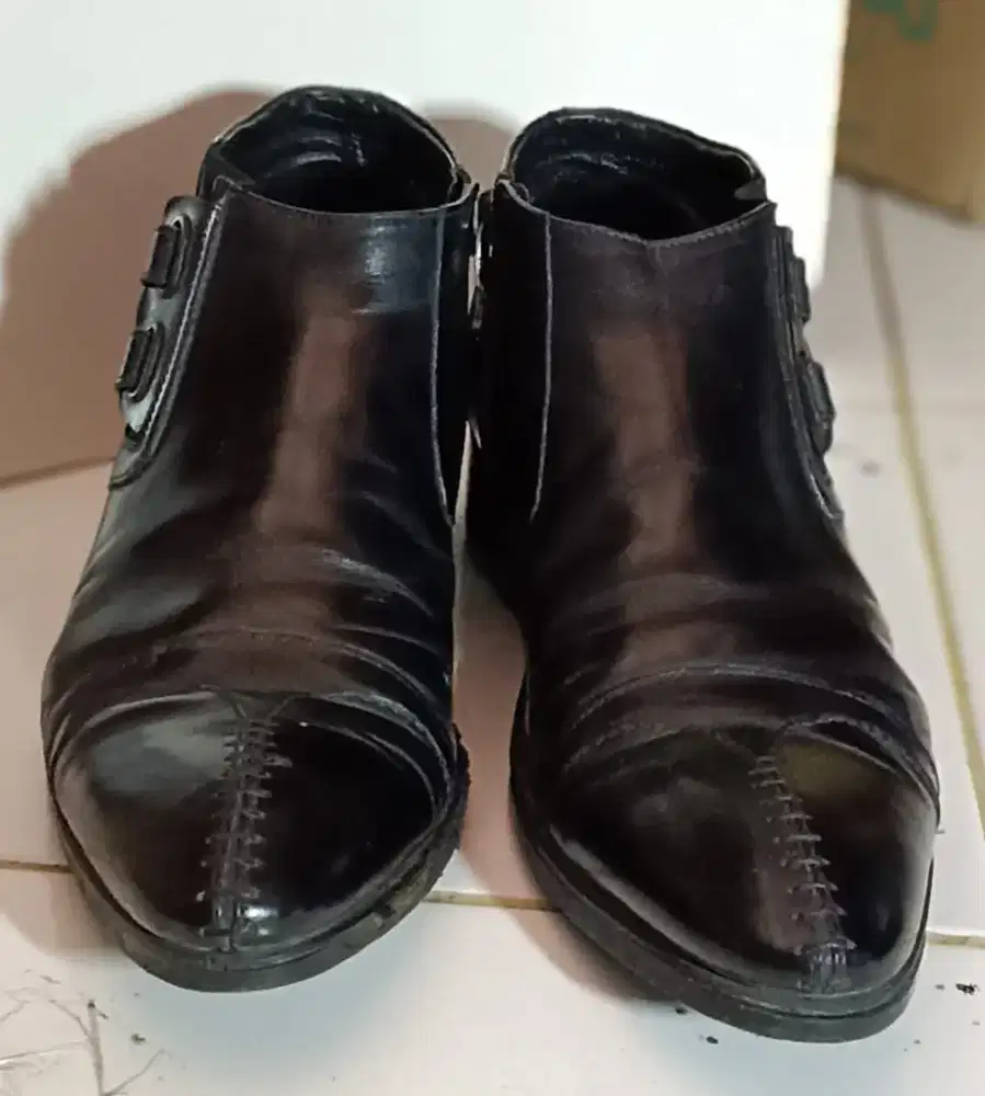 Sepatu formal kulit Vero Cuoio second