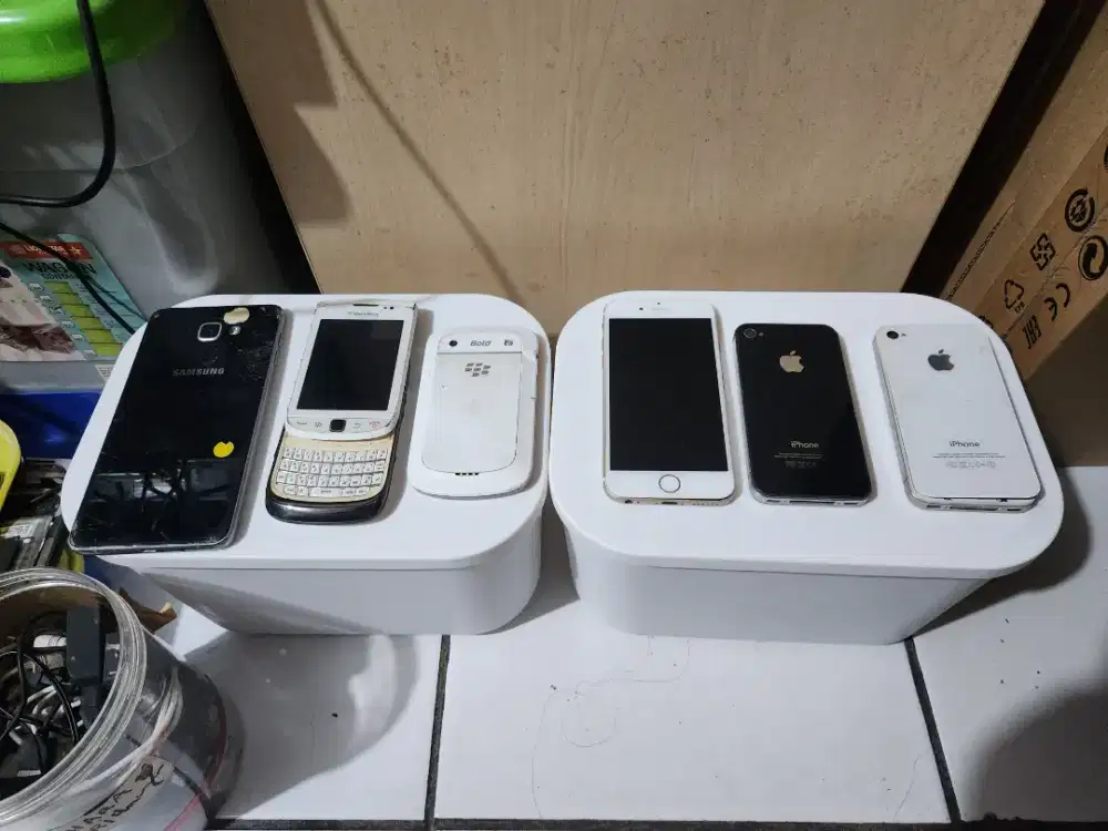 Jual borongan hp blackberry iphone samsung  rusak buat kanibalan