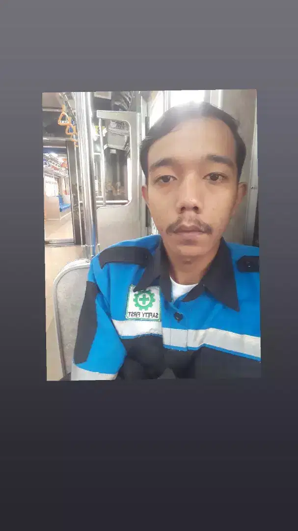 Nyari kerjaan renovasi rumah nge cet ,instalasi listrik dll