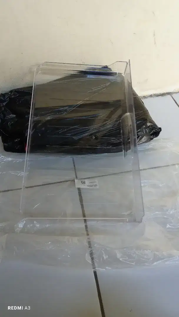 Tutup frizer dan rak ciler kulkas Sharp