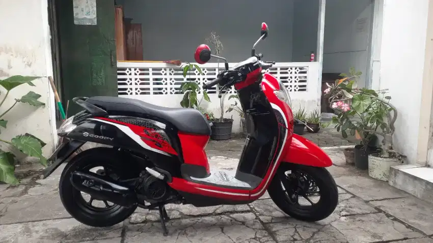 DiCARI.. VARIO 2018 up 2019 genio 2020 fi 2021 up 2022 cbs 2023 iss
