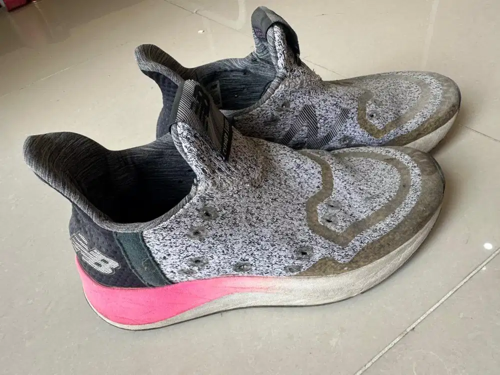 DIJUAL SEPATU RUNNING CYPHER NEW BALANCE