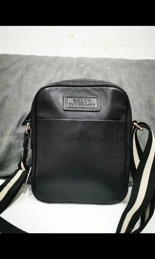 Bally Mens leather sling bag crossbody tas selempang original