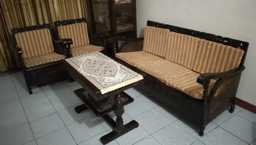 Set Kursi Jati Jepara Antik