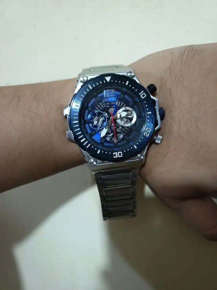 Dijual jam tangan original GUESS GW0324G1 bekas pakai pribadi