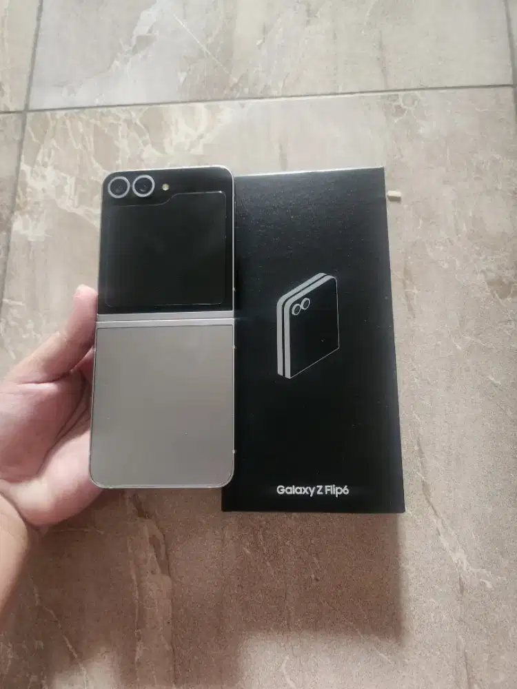 Samsung z flip 6 second