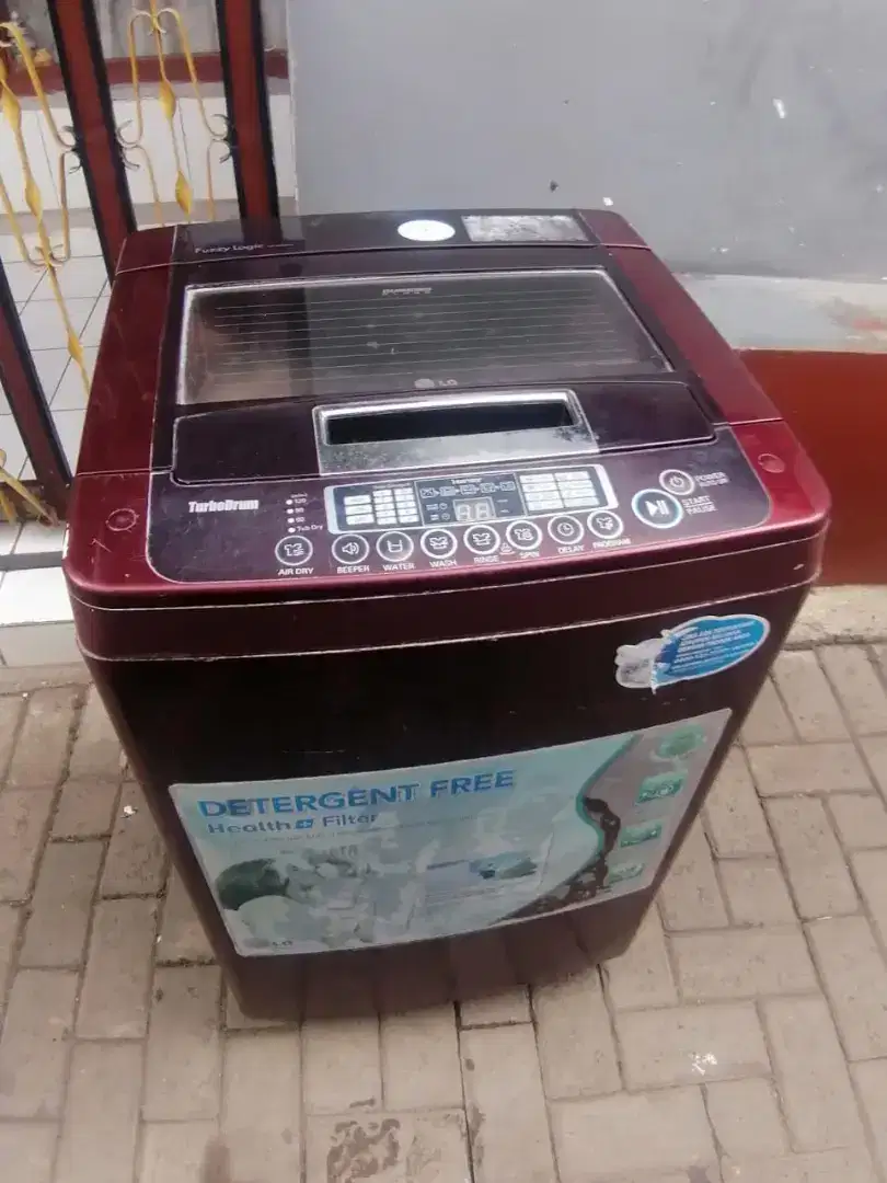Mesin cuci LG top loading