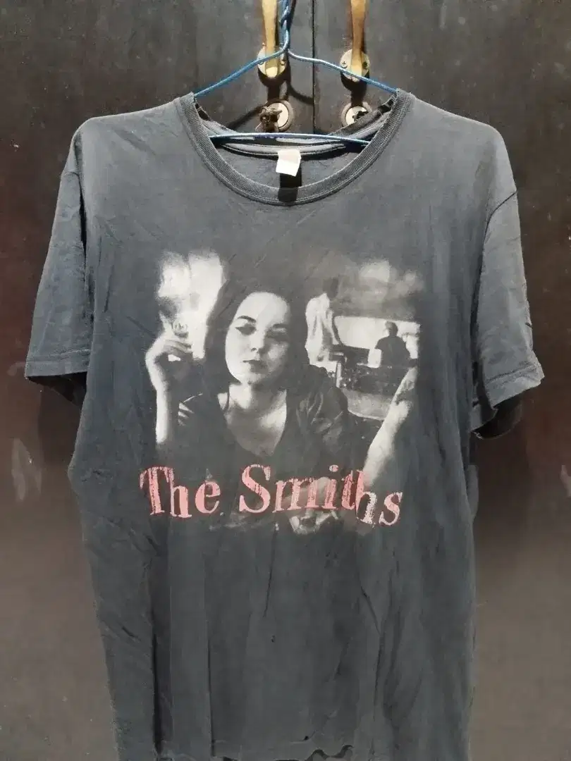 Kaos band the smiths berlisensi used