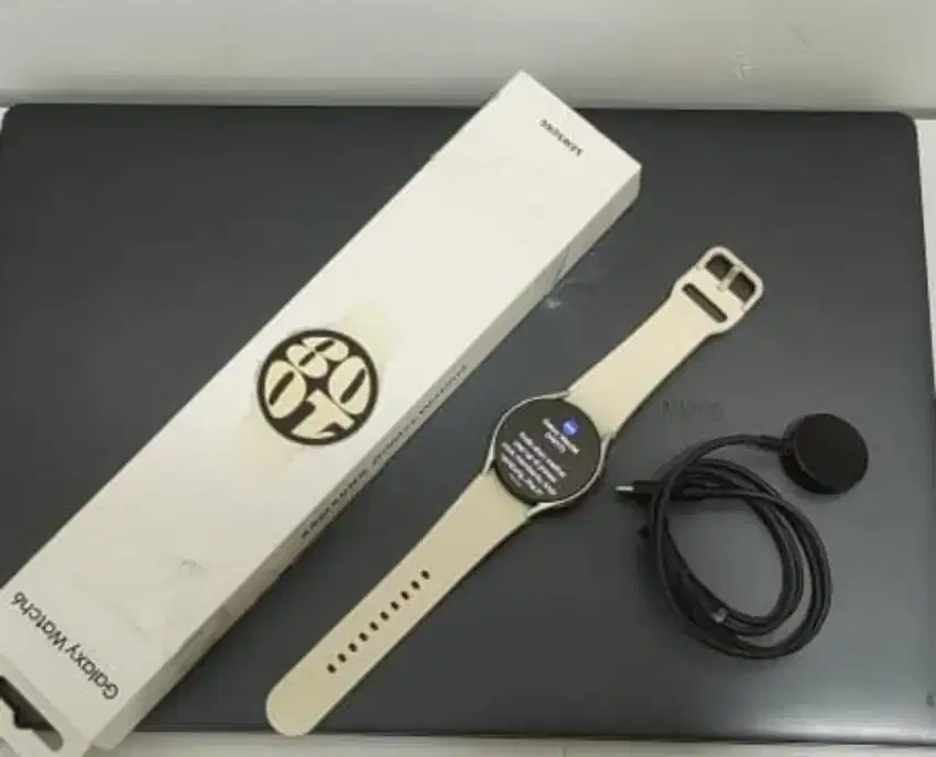 Dijual cepat Samsung Galaxy Watch 6