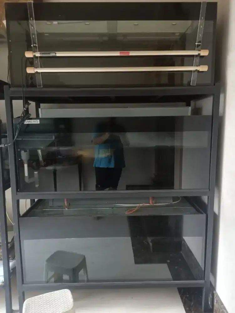 Aquarium plus rak 3 susun