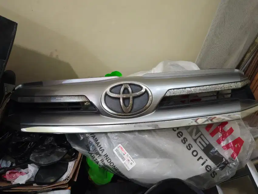 Grill atas Innova reborn 2018 ORI