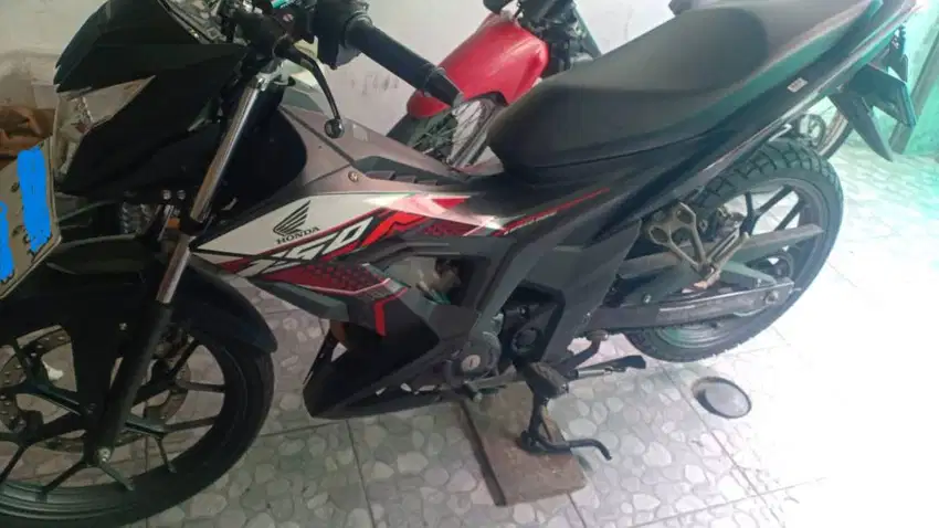DIJUAL MOTOR HONDA SONIC 150 CC TAHUN 2022 SECOND