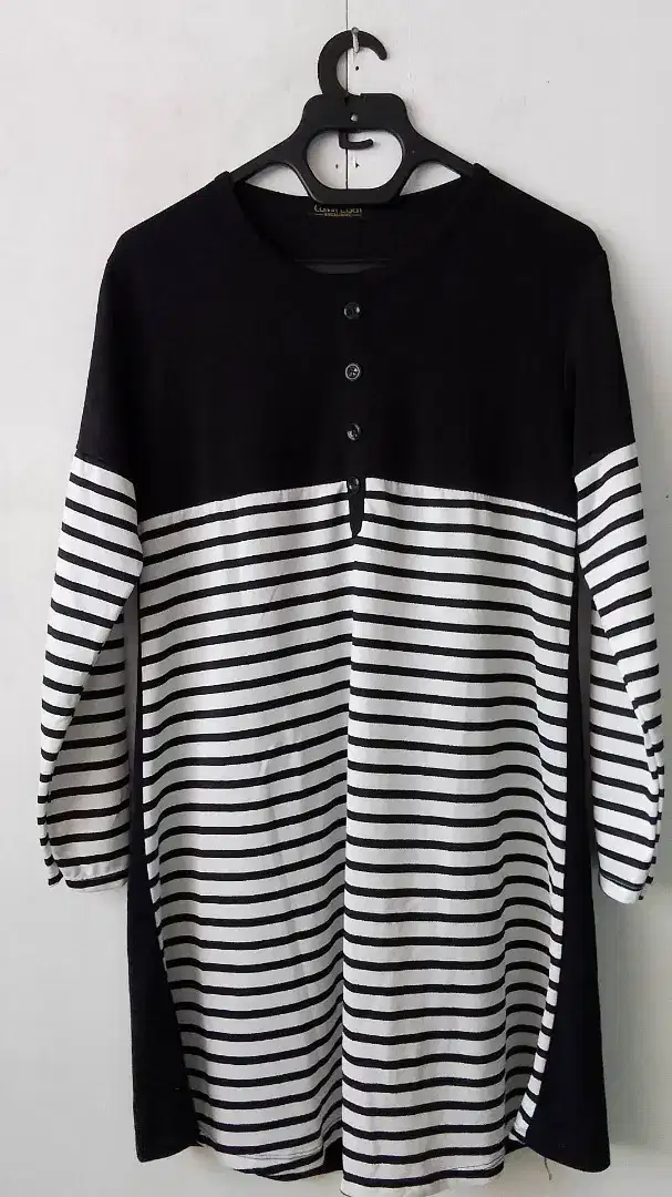 Preloved Atasan Tunik Wanita