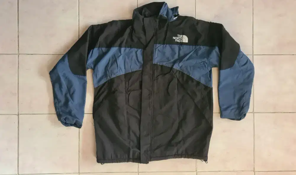 Jaket Outdoor The North Face