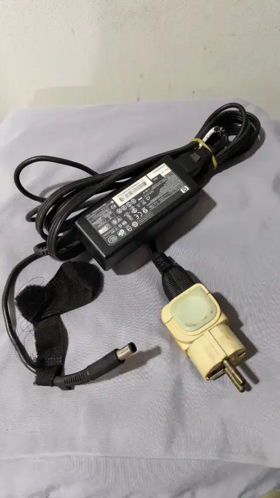 [HARGA PAS] Charger Laptop COMPAQ Presario CQ40