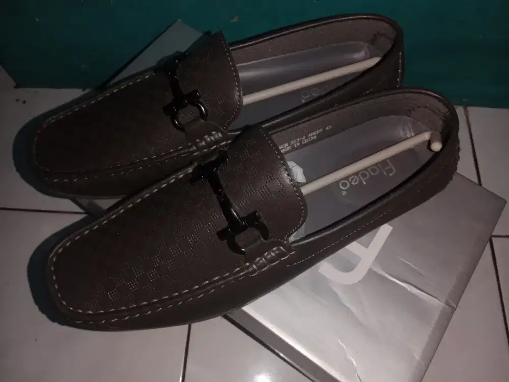 Sepatu pria merk fladeo MSM213-2-AHGRY