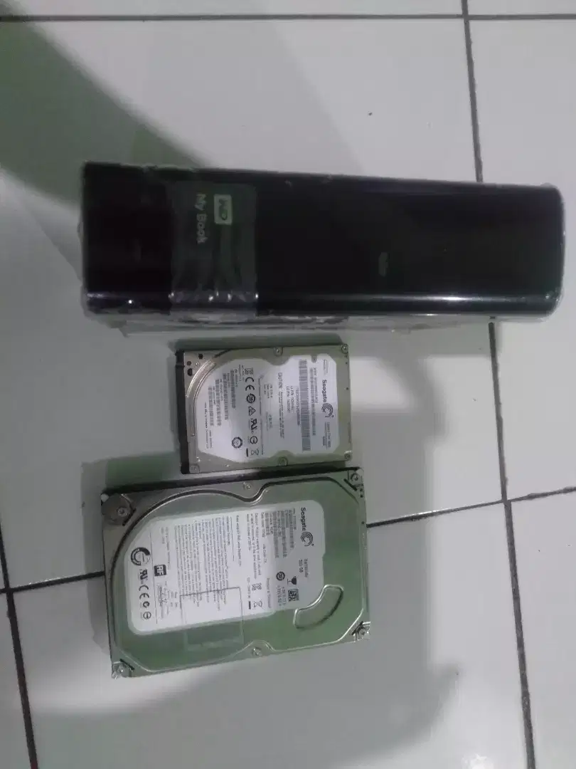 Hardisk WD mybook 4 TB & 2 unit Hardisk 500GB