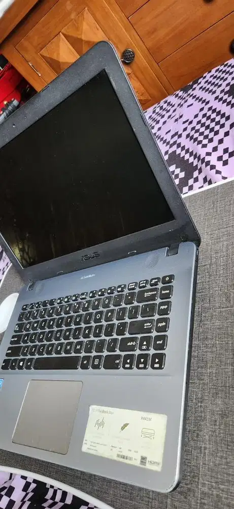 Laptop Asus X441M