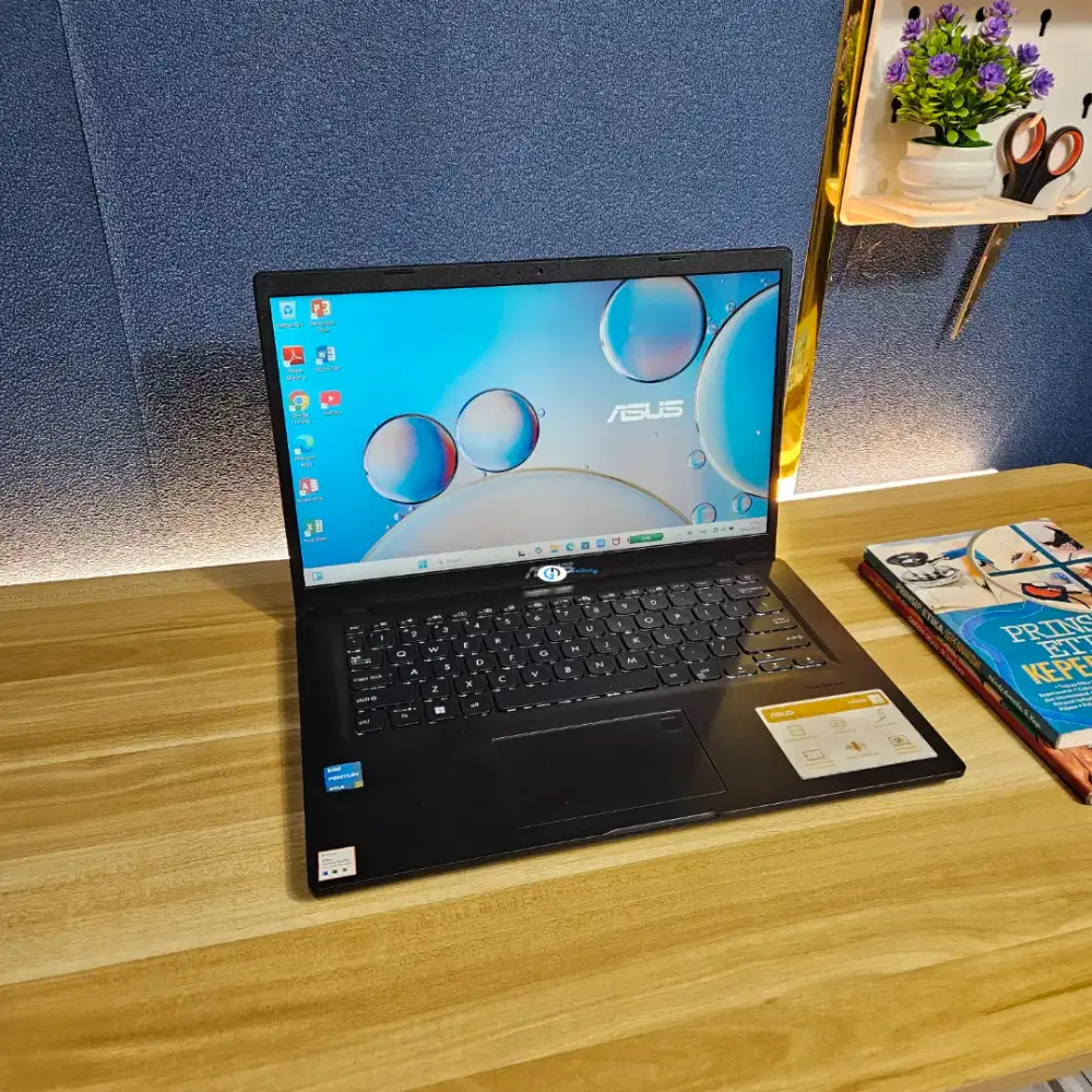 Di jual laptop asus a1400ea