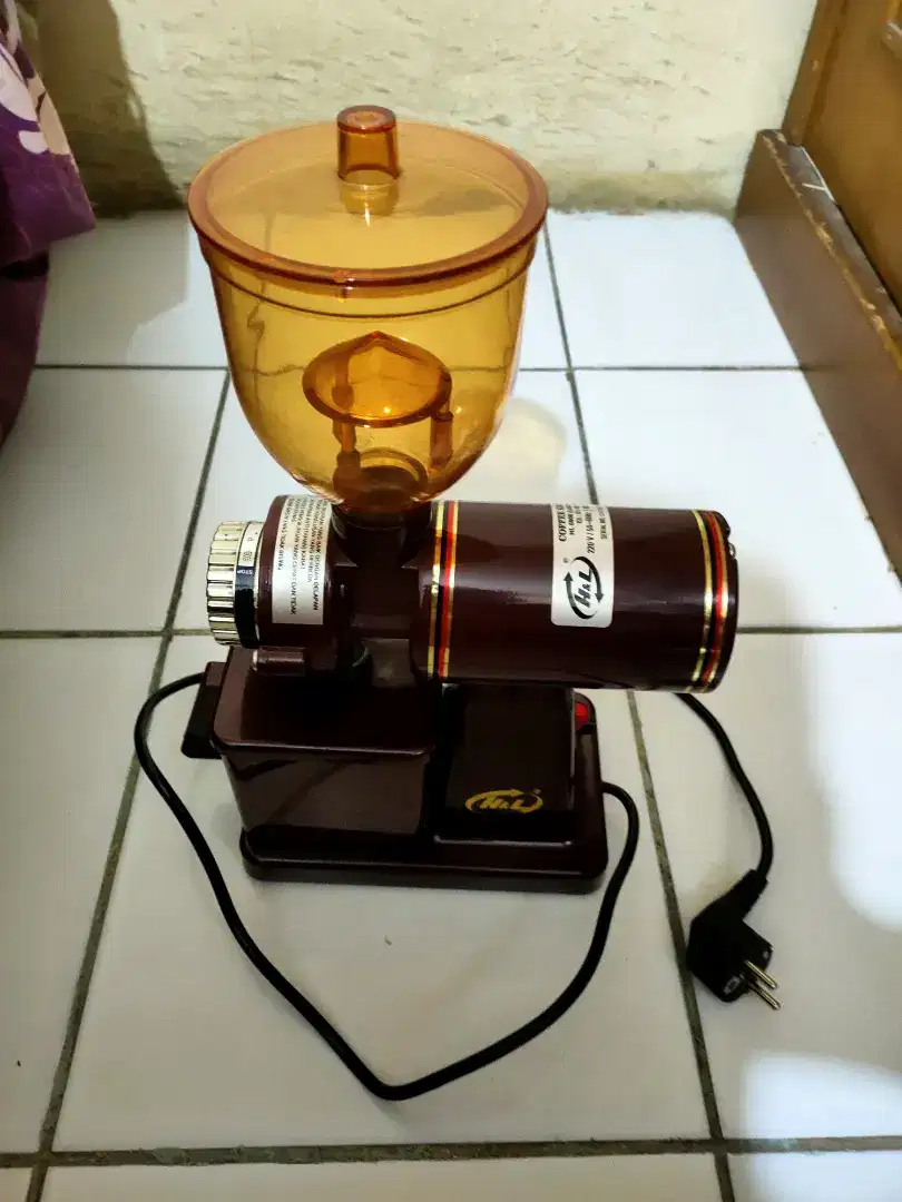 Grinder kopi h&l 600n coffee