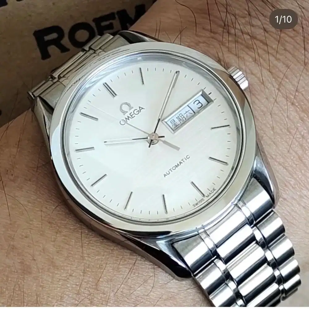 Jam tangan Omega Seamaster