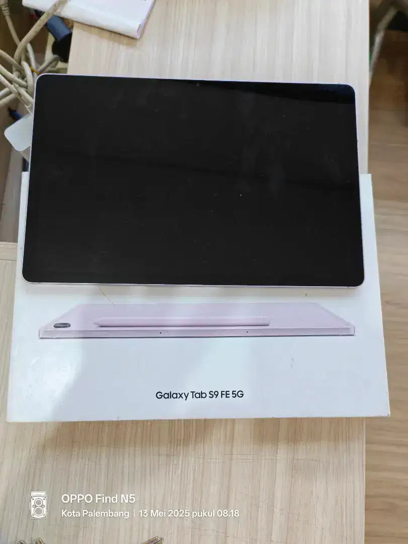 SAMSUNG GALAXY TAB S9FE 5G SEKEN MULUS RAM 6/128