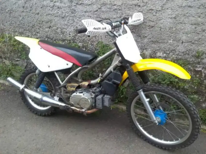 Suzuki TORNADO gs 110