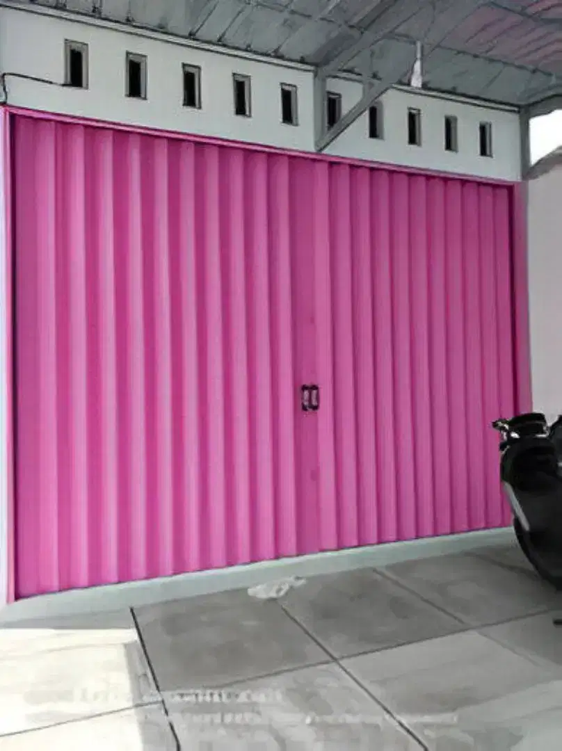 Rolling door pollding gate