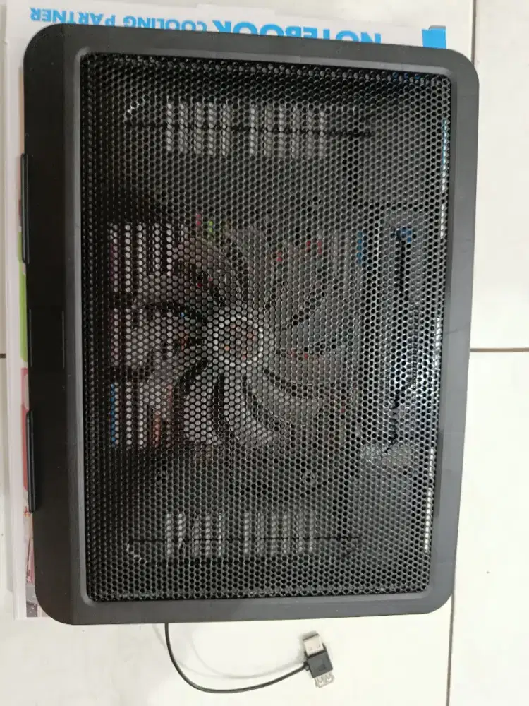 Cooling pad 17 USB big fan