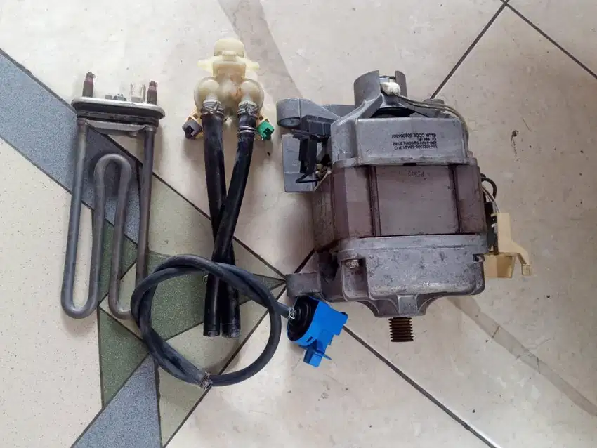 Dynamo,,water inlet kembar,,heater,,water level merk Electrolux