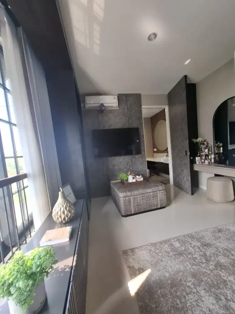 Dijual rumah siaphuni citragrand 2 lantai mewah  sambiroto kedungmundu