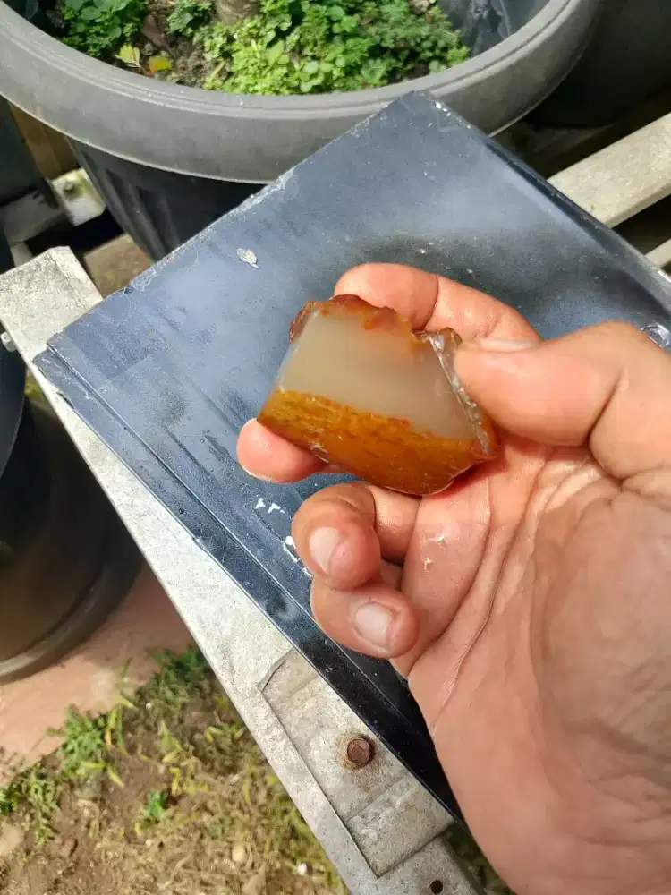 Batu anggur bongkahan