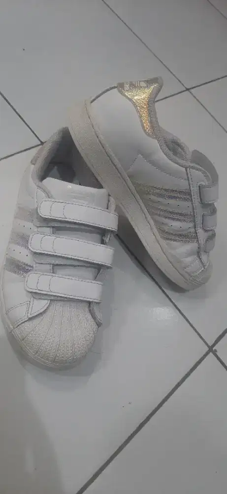 Sepatu Anak Putih Fashion