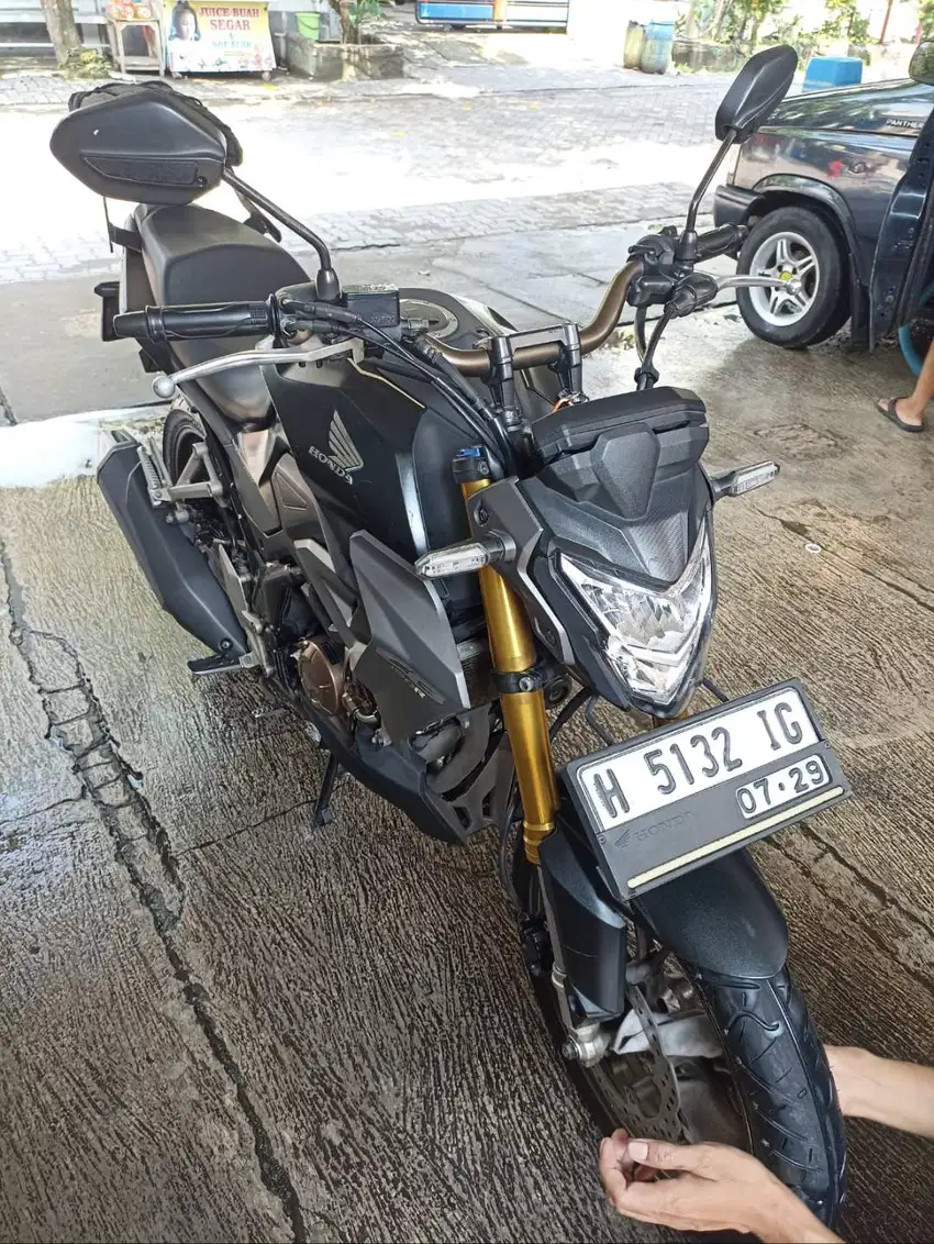 Dijual CB150R Streetfire 2021
