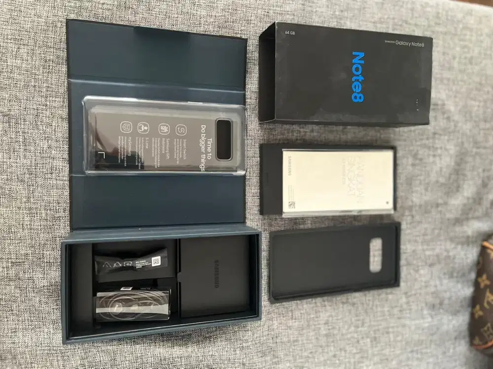 Kardus dus samsung note 8 mulus