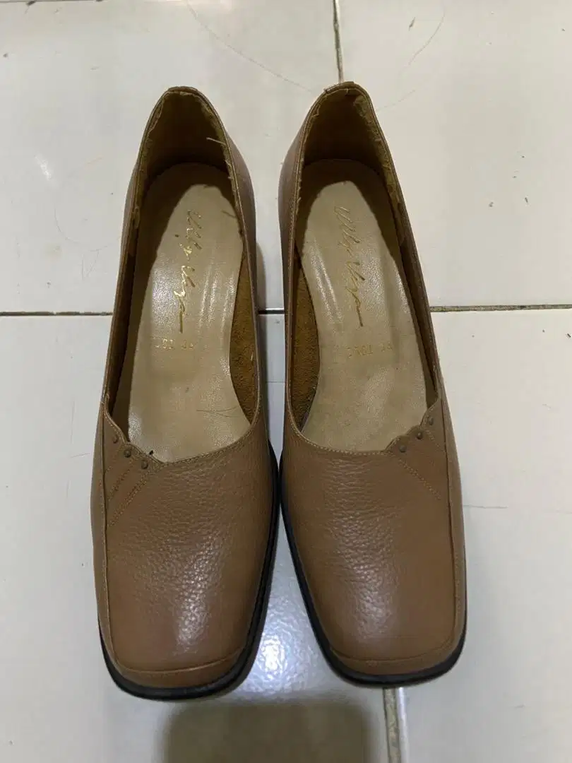 For Sale Sepatu Wedges Wanita Size 38