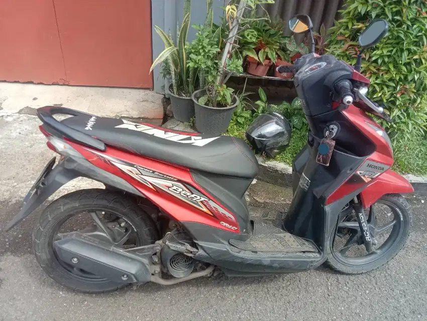 Jual honda beat fi 2014 istimewa