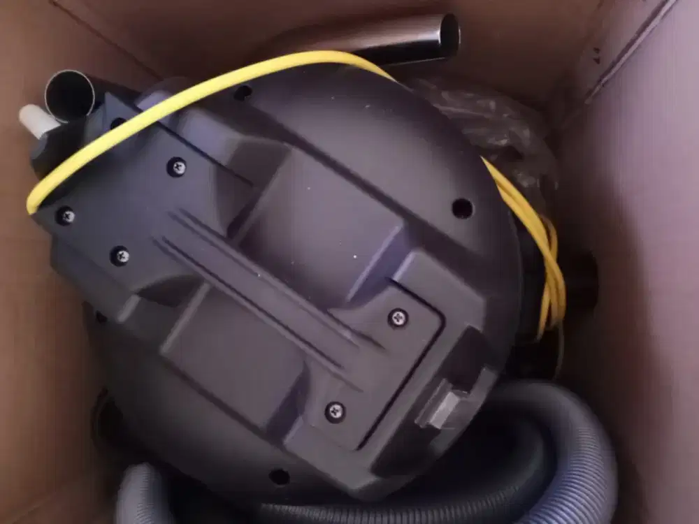 Vacuum cleaner utk bersihkan ruangan kering atau pun basah