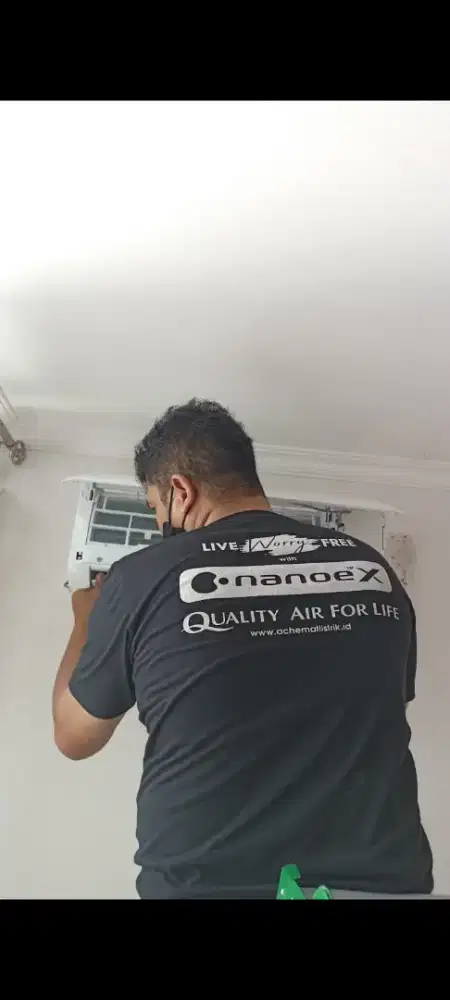 Service AC Bergaransi