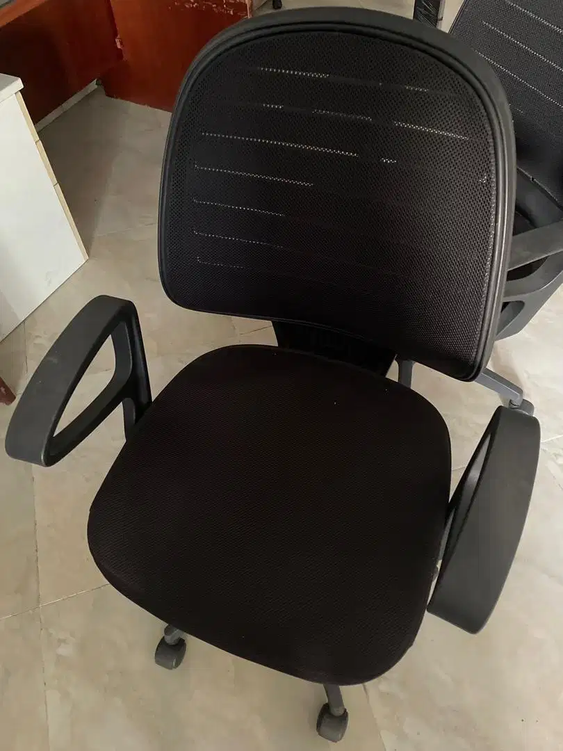 Kursi informa kantor jaring hidrolik hitam london office chair