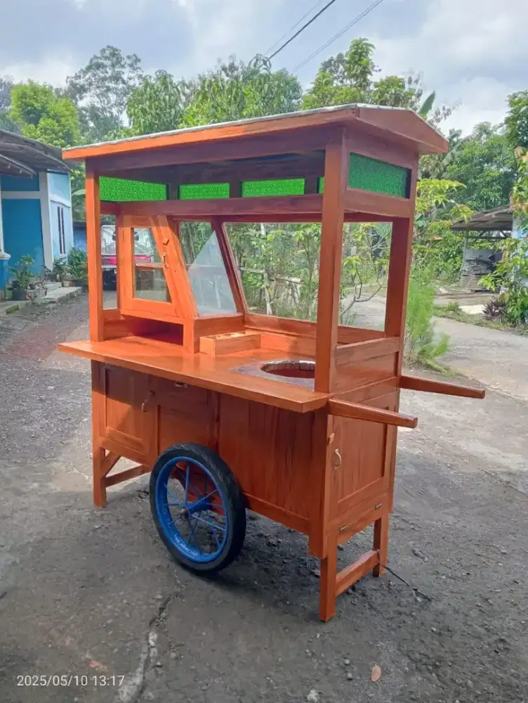 Gerobak soto ayam Lamongan