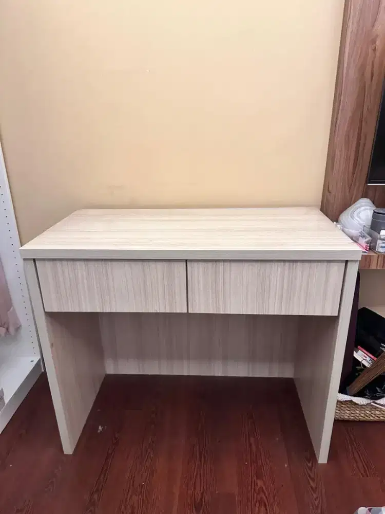 Meja rias bahan PVC Board anti rayap