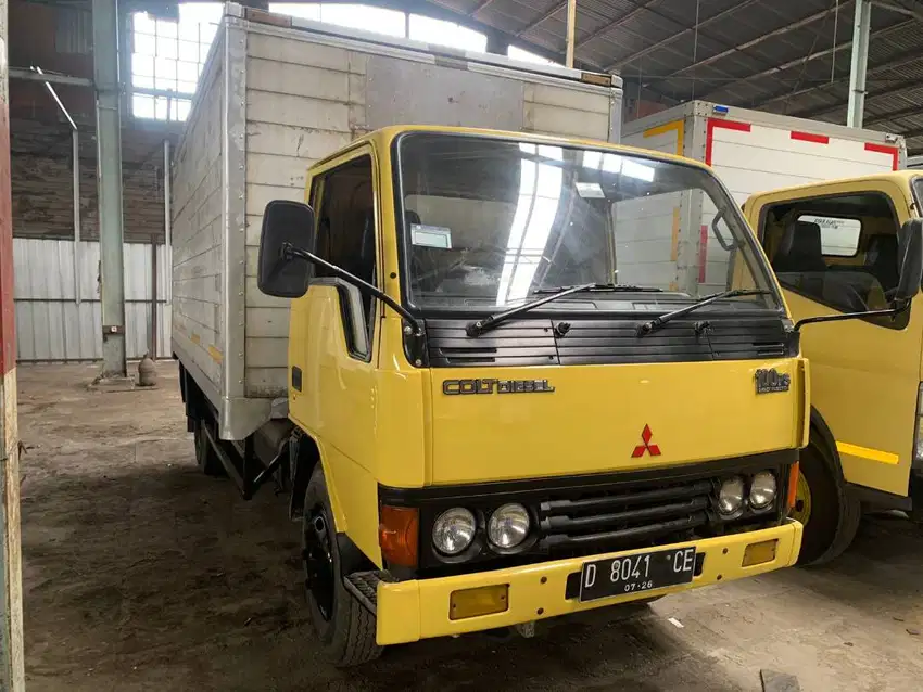 MITSUBISHI FE 334 3.3 Double Box 2001
