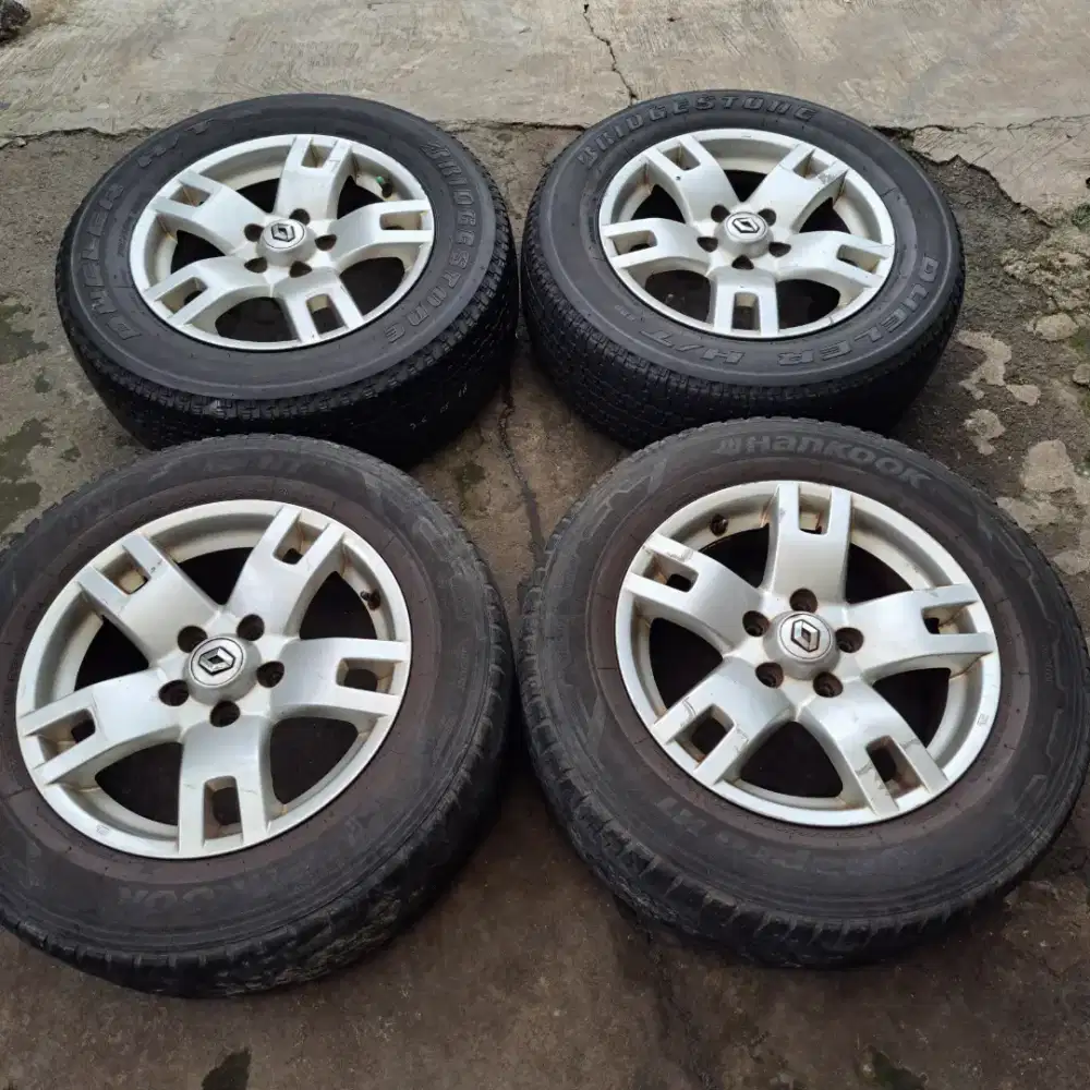 Velg dan ban ring 16 renault duster nissan xtrail