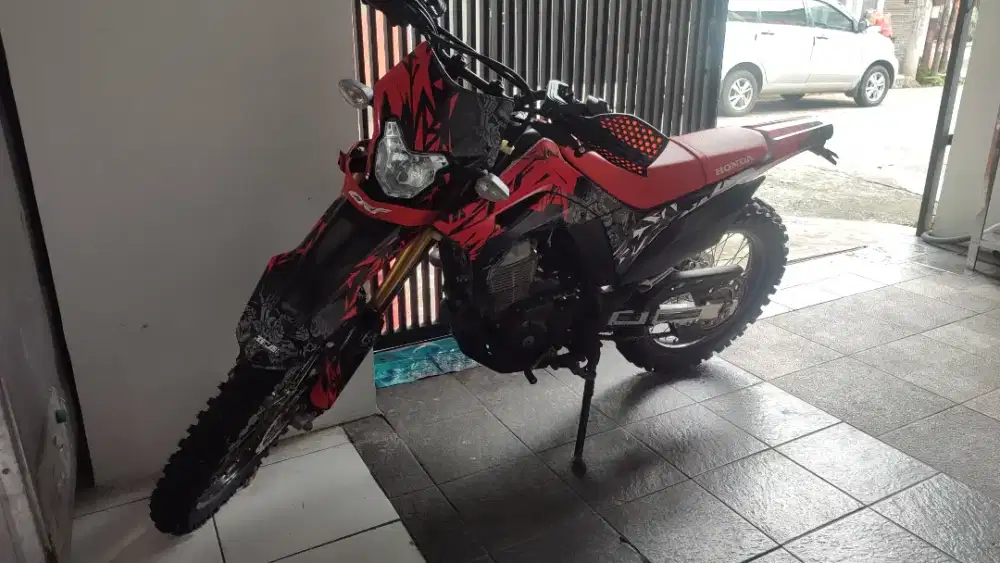 Honda crf 2020 km 1300 seperti baru
