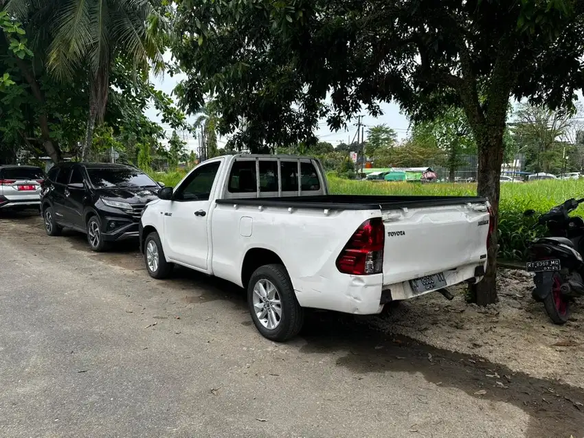Hilux pick up bensin 4x2 th 2022
