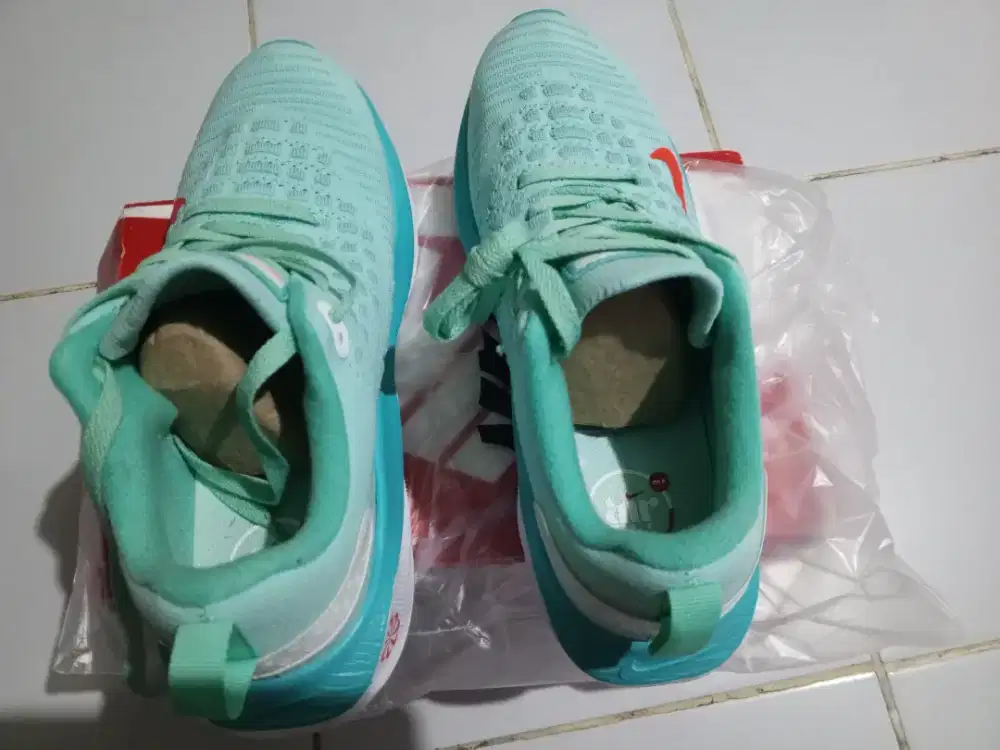 SEPATU OLAHRAGA NIKE (REACTX INFINITY RUN 42)