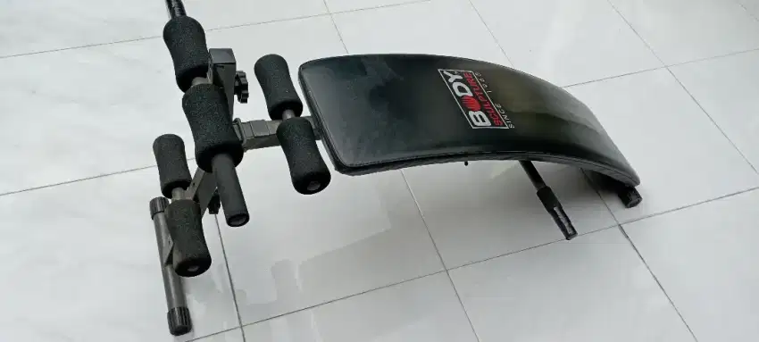 Situp bench Body Sculpture