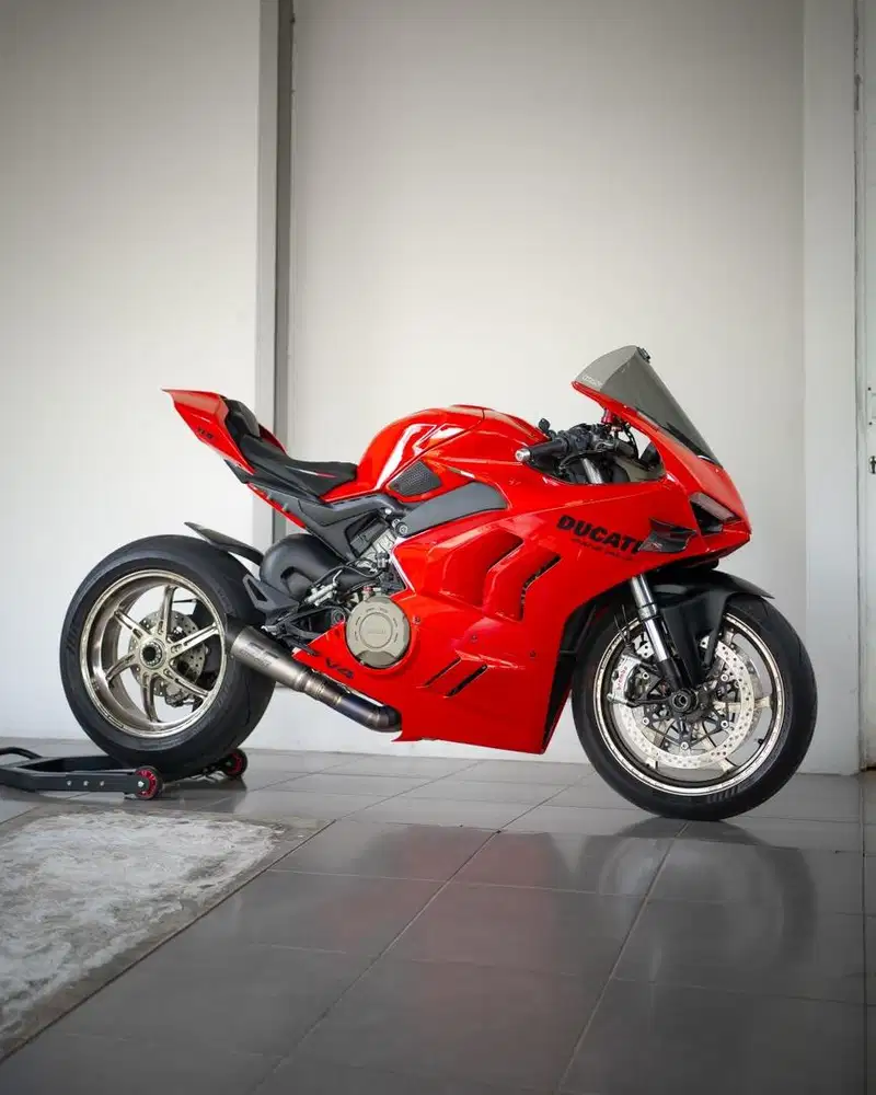 DUCATI PANIGALE V4 2022 FULLPAPER