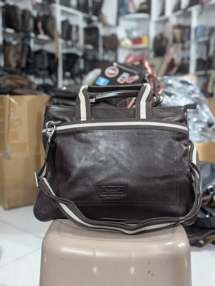 Tas kerja laptop brand Bally Made in Switzerland